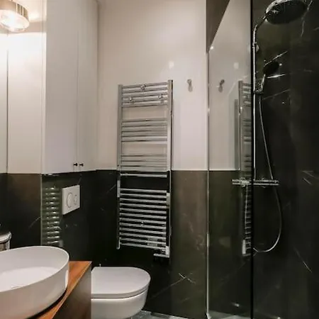 Modern 2 Bedrooms Near Louvre