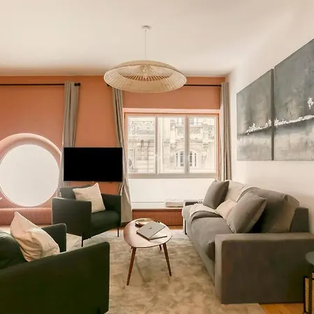 Modern 2 Bedrooms Near Louvre